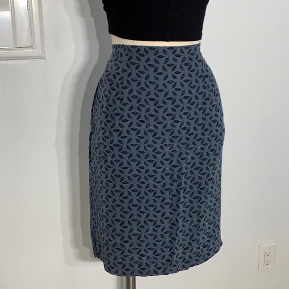 Courtenay Printed Skirt, Size 14 - Picture 5 of 7